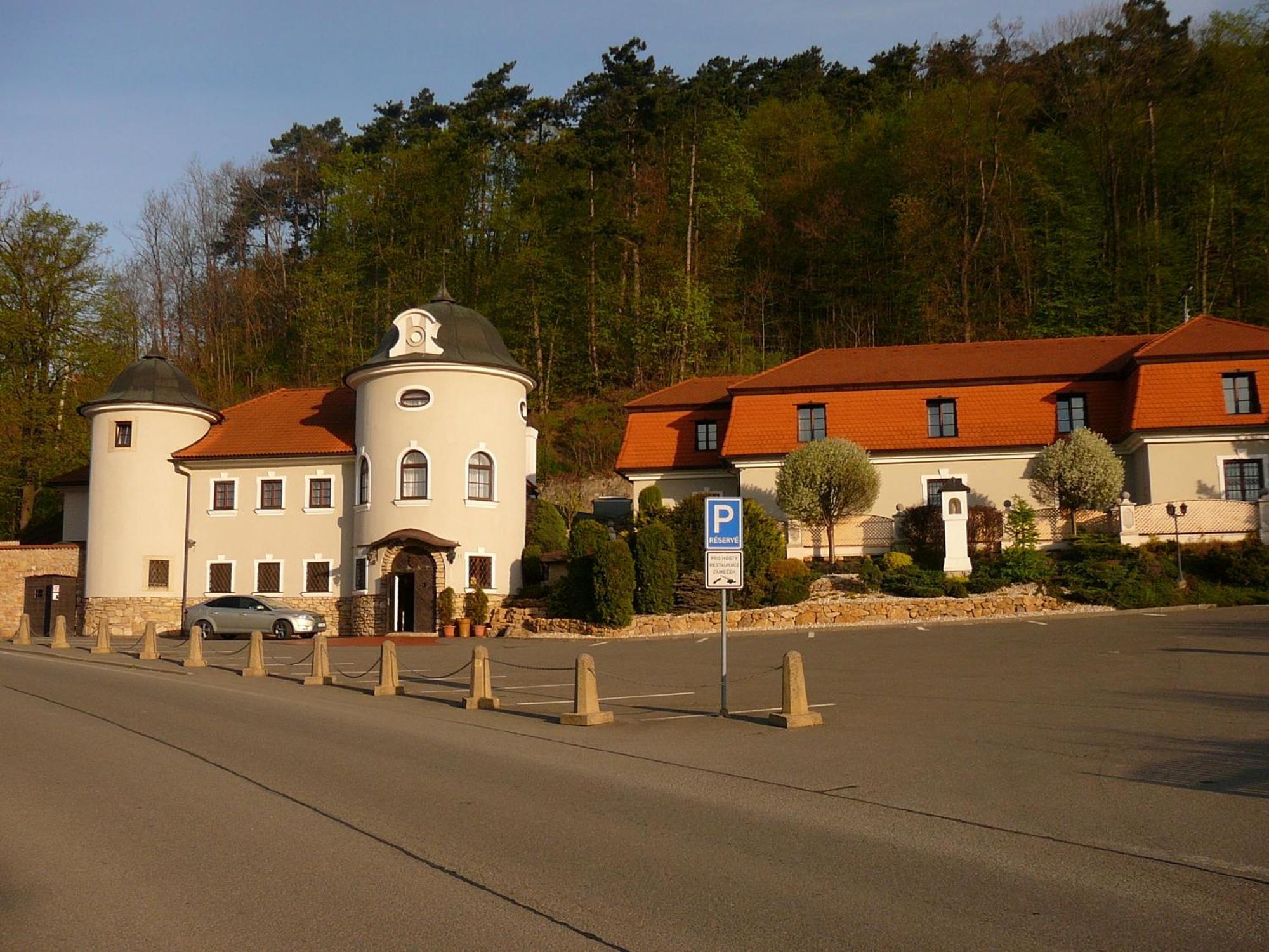 Hotel Zamecek Pod Hradem Stary Jicin 111 외부 사진