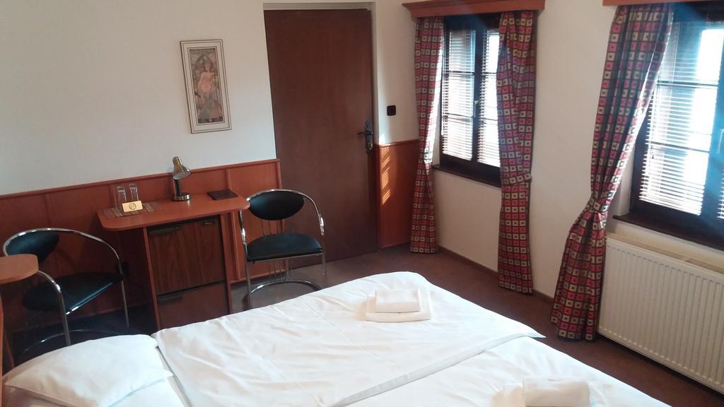 Hotel Zamecek Pod Hradem Stary Jicin 111 외부 사진